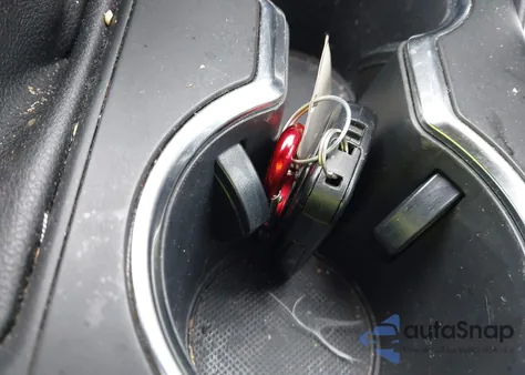 2021 Toyota Highlander Xle z USA, uszkodzony, nr VIN 5TDHZRBH9MS551417